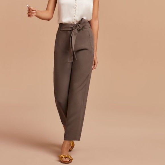Aritzia Pants - Aritzia jallade dress pant